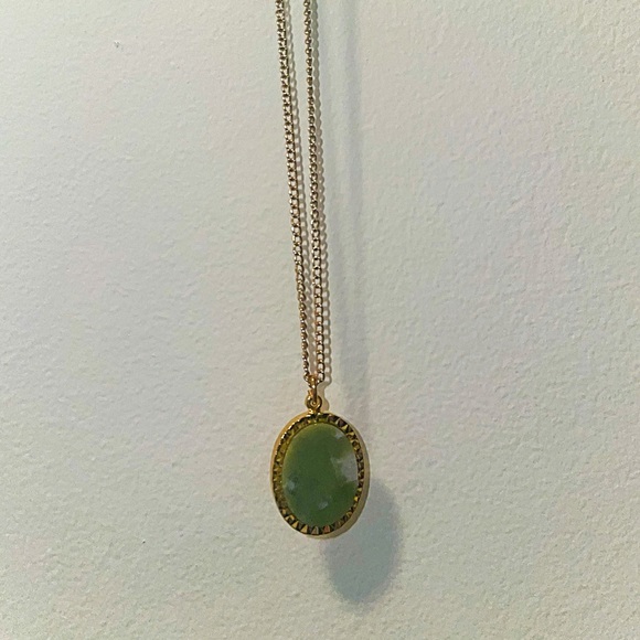 Olive Stone Pendant with Gold necklace - Picture 5 of 7